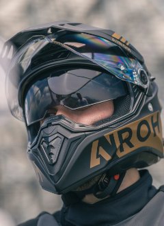 kask ve yedek parçaları